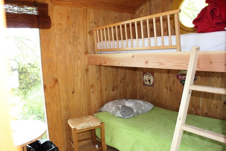 Hotel Le Git'An Roulotte Bessey Zimmer foto